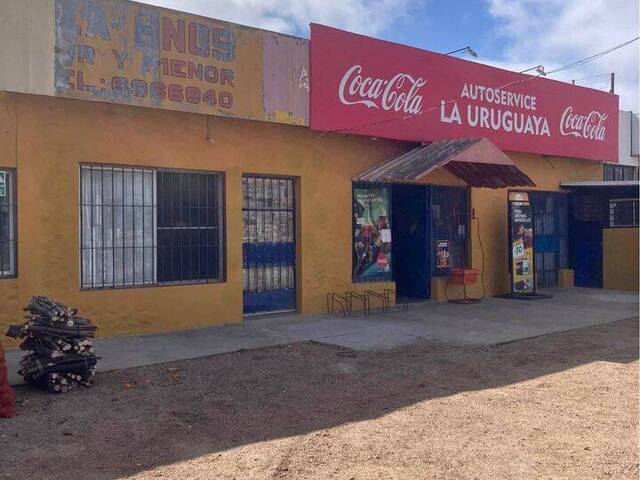 #31 - Salón Comercial para Alquiler en Ciudad de la Costa - UY-CA