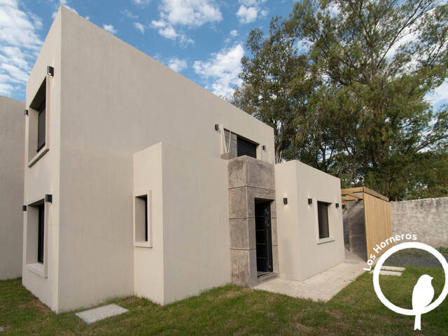 #77 - Casa para Venta en Ciudad de la Costa - UY-CA - 1